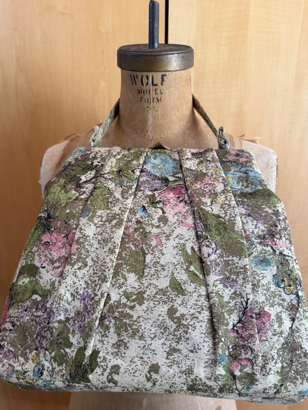 1950s Barkclothe Framed Top Handle Handbag